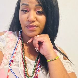 Meet your Posher, Yasmin